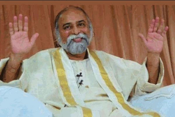 কেরানি থেকে ধর্মীয় গুরু, আশ্রমে মিলল ৫০০ কোটি টাকার অবৈধ সম্পদ!