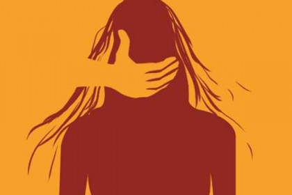 সাভারের আপন ফুপার হাতে ধর্ষণের শিকার পোশাক শ্রমিক 