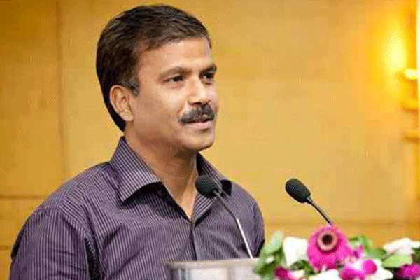 খালেদা জিয়াকে জেলে রেখে নেতাকর্মীরা ঘুমায় কী করে, প্রশ্ন আসিফ নজরুলের

