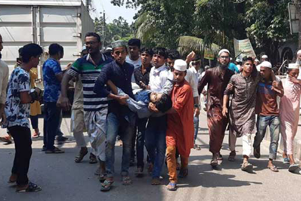 ভোলায় 'ফেসবুক পোস্ট' ইস্যুতে সংঘর্ষ, নিহত ৪