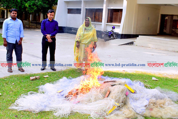 মাগুরায় ১০ হাজার মিটার কারেন্ট জাল ধ্বংস, ২ জেলের জরিমানা