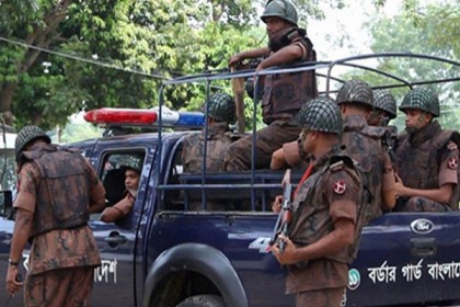 ভোলার বোরহানউদ্দিনে ৪ প্লাটুন বিজিবি মোতায়েন