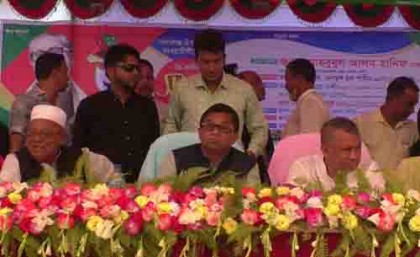 'দুর্নীতিবাজ খালেদা-তারেকের বাংলাদেশে রাজনীতি করার অধিকার নেই'