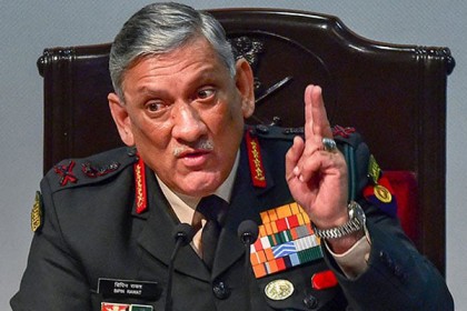 ভারত-পাকিস্তানের পাল্টাপাল্টি হামলা, যা বললেন বিপিন রাওয়াত