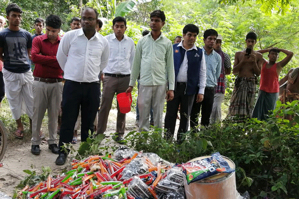 পাবনায় ৩ খাদ্যদ্রব্য উৎপাদনকারী প্রতিষ্ঠানকে জরিমানা