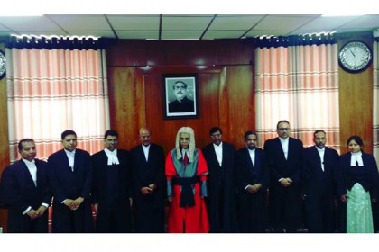 শপথ নিলেন সদ্য নিয়োগপ্রাপ্ত ৯ অতিরিক্ত বিচারপতি