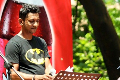‘শিরোনামহীন’র  গান গাইতে পারবেন তুহিন