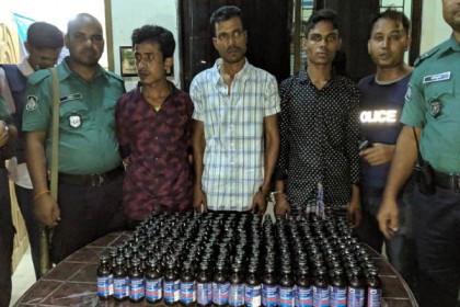 সিলেটে বিমানবন্দর বাইপাস থেকে ফেনসিডিলসহ আটক ৩