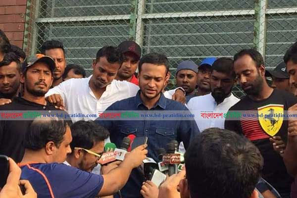 যে ১১ দফা দাবিতে ধর্মঘটে ক্রিকেটাররা