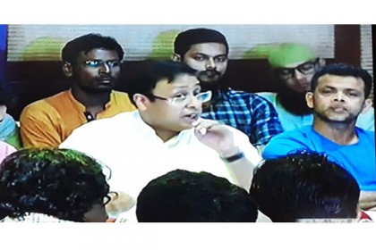 সংবাদ সম্মেলনে ১৩ দাবি ক্রিকেটারদের