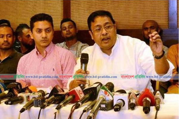 পরিচালকরা ৫০০ ডলার পেলেও সাকিবরা পান ৫০!
