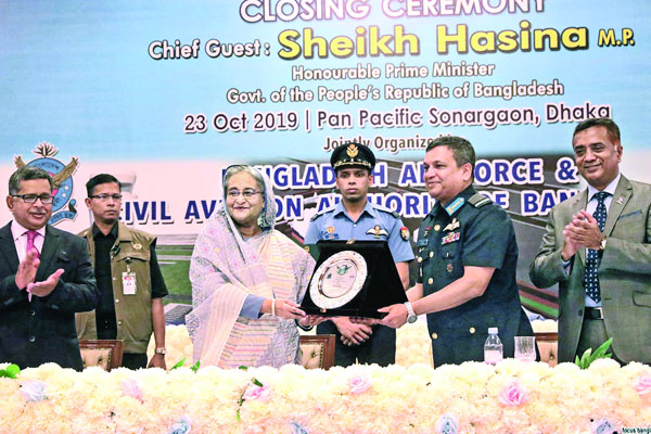 বিমান রক্ষণাবেক্ষণে যত্নবান হওয়ার আহ্বান প্রধানমন্ত্রীর