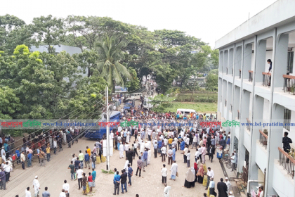 নুসরাত হত্যা মামলার আসামিরা আদালতে