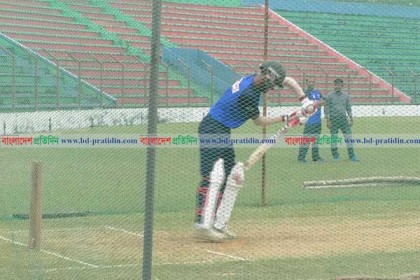 বরিশালে বাংলাদেশ ও শ্রীলংকা অনূর্ধ্ব-১৯ ক্রিকেট দল