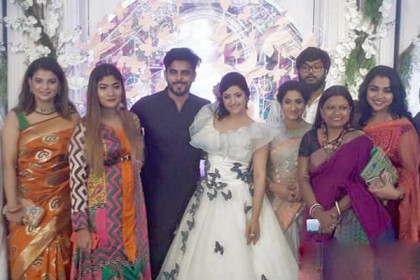 জমকালো আয়োজনে পরীমণির জন্মদিন