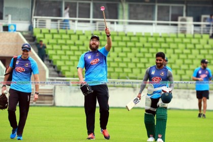 টাইগারদের অনুশীলন ক্যাম্প শুরু, যোগ দিলেন ভেট্টোরি