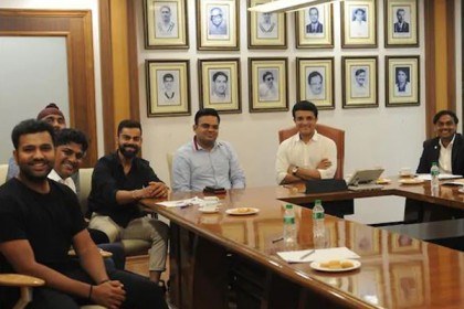 প্রতিপক্ষ বাংলাদেশ, কোহলি-রোহিতদের সঙ্গে সৌরভের বৈঠক
