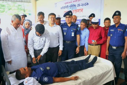 নোয়াখালীতে নানা আয়োজনে কমিউনিটি পুলিশিং ডে উদযাপন