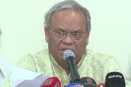 খালেদা জিয়ার জামিনের চাবি শেখ হাসিনার হাতে : রিজভী
