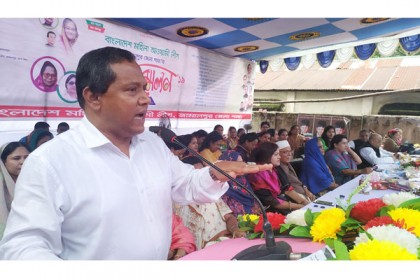 ‘নারী হিসেবে রাজনৈতিক দলের ৪০ বছর সভাপতির দায়িত্ব পালন রেকর্ড’