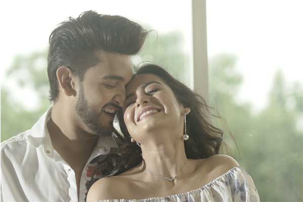 অভিষেক গানচিত্র ‌'আছো নাকি বেশ' (ভিডিও)