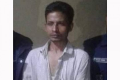 ফুলপুরে ইয়াবাসহ ইউপি চেয়ারম্যান আটক 