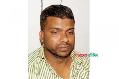 বগুড়ায় ঘুষের টাকাসহ আনসার ভিডিপি কর্মকর্তা গ্রেফতার