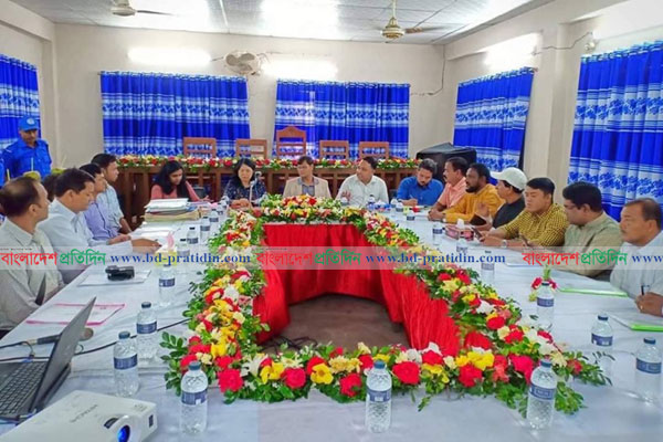 আশুলিয়ায় বিভিন্ন প্রকল্পের কাজ পরিদর্শন বিশ্বব্যাংকের প্রতিনিধি দলের