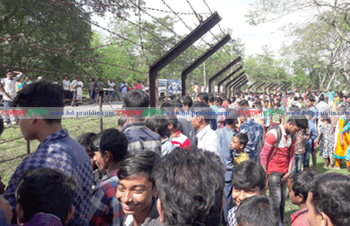 সীমান্তে স্বজনদের মিলনমেলা