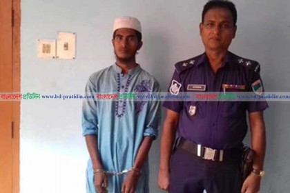 গাংনীতে ধর্মীয়-রাষ্ট্র বিরোধী অপপ্রচারের অভিযোগে যুবক আটক