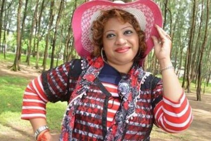 ১০০ পিস ইয়াবাসহ শিল্পী সুবর্ণা রুপা আটক