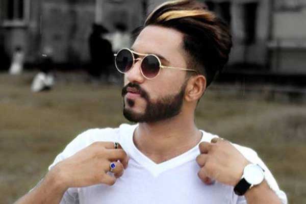 রাজধানীতে প্রেমিকার সামনেই প্রেমিককে ছুরিকাঘাতে হত্যা