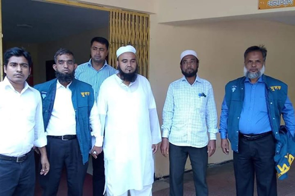 টেকনাফ বাহারছড়া ইউপি চেয়ারম্যান ও সচিব দুদকের হাতে আটক