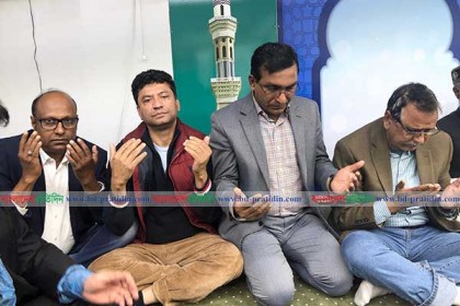 খোকার সুস্থতা কামনায় নিউইয়র্কে দোয়া মাহফিল