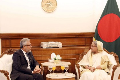 প্রধানমন্ত্রীর সঙ্গে ডি-৮ মহাসচিবের সাক্ষাৎ