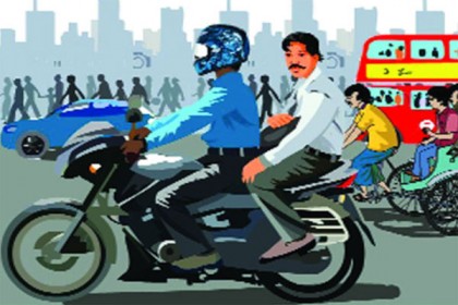 হেলমেট ছাড়া বাইক চালালে ১০ হাজার টাকা জরিমানা