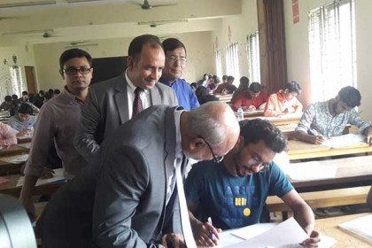 নোবিপ্রবিতে প্রথম দিনের ভর্তি পরীক্ষা অনুষ্ঠিত