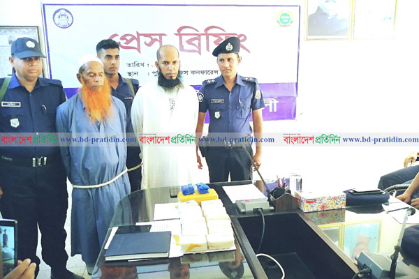 ৪০,০০০ ইয়াবাসহ পিতা-পুত্র আটক