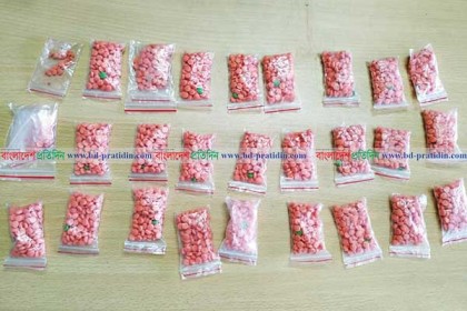 ঝিনাইদহে ইয়াবা ও ফেন্সিডিল উদ্ধার, গ্রেফতার ২