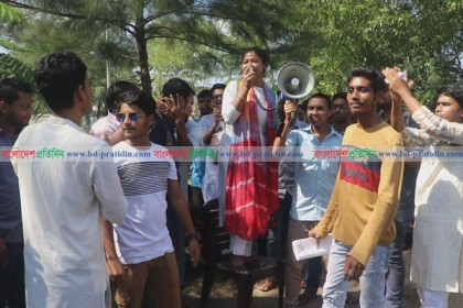 পাবিপ্রবি ভিসির ঘুষ বাণিজ্য; বাসভবন ঘেরাও