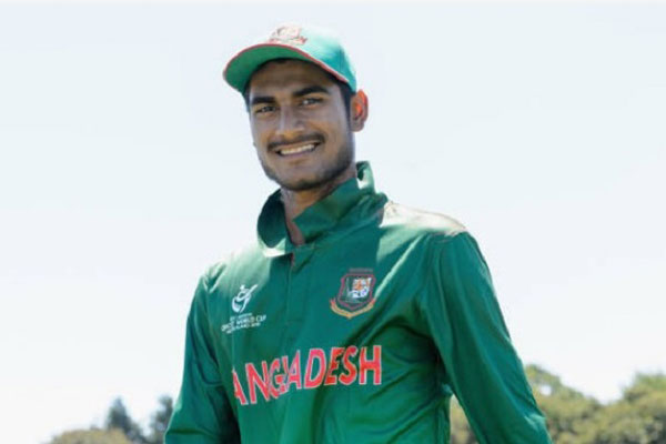 অভিষেক ম্যাচে ২৬ করে সাজঘরে নাঈম শেখ