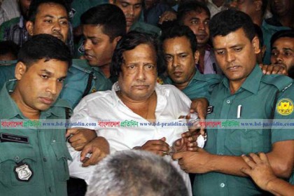 কাউন্সিলর মনজুর দখলে আশ্রমের সম্পত্তি, উদ্ধারে গেলে হামলা
