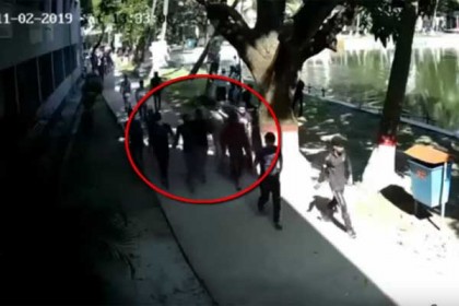 অধ্যক্ষকে পুকুরে ফেলে দিল ছাত্রলীগ নেতা, সেই ভিডিও ভাইরাল
