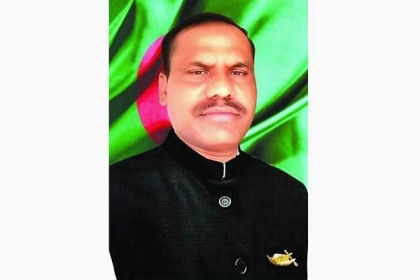 আওয়ামী লীগ নেতা বকুল হত্যার প্রতিবাদে বিক্ষোভ ও সড়ক অবরোধ
