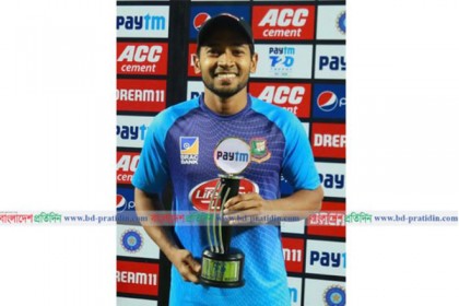 ভারতকে গুঁড়িয়ে ছেলেকে জয় উৎসর্গ করলেন মুশফিক