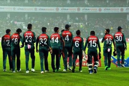 ফেসবুক ভাসছে টাইগার বন্দনায়