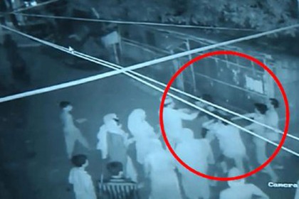 পেটে স্ক্রু ডাইভার ঢুকিয়ে হত্যা, ভিডিও ভাইরাল