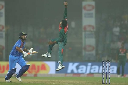 আলোচনায় আফিফের সেই উড়ন্ত ক্যাচ