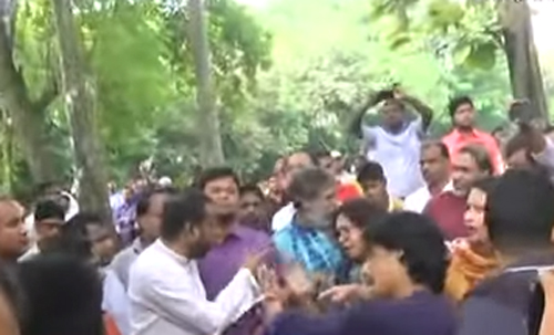 জাবিতে শিক্ষকদের হাতাহাতি