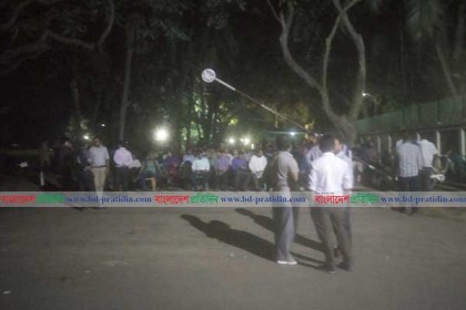 উত্তপ্ত জাবি, শিক্ষক সমিতি থেকে সম্পাদকসহ ৪ জনের পদত্যাগ